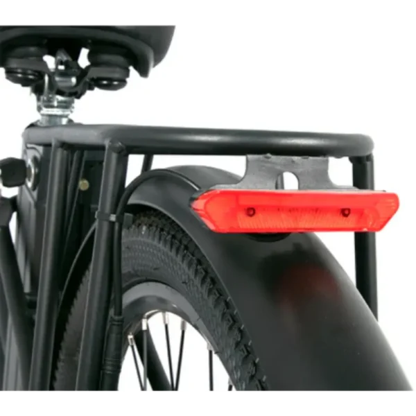 vélo électrique avec équipement complet