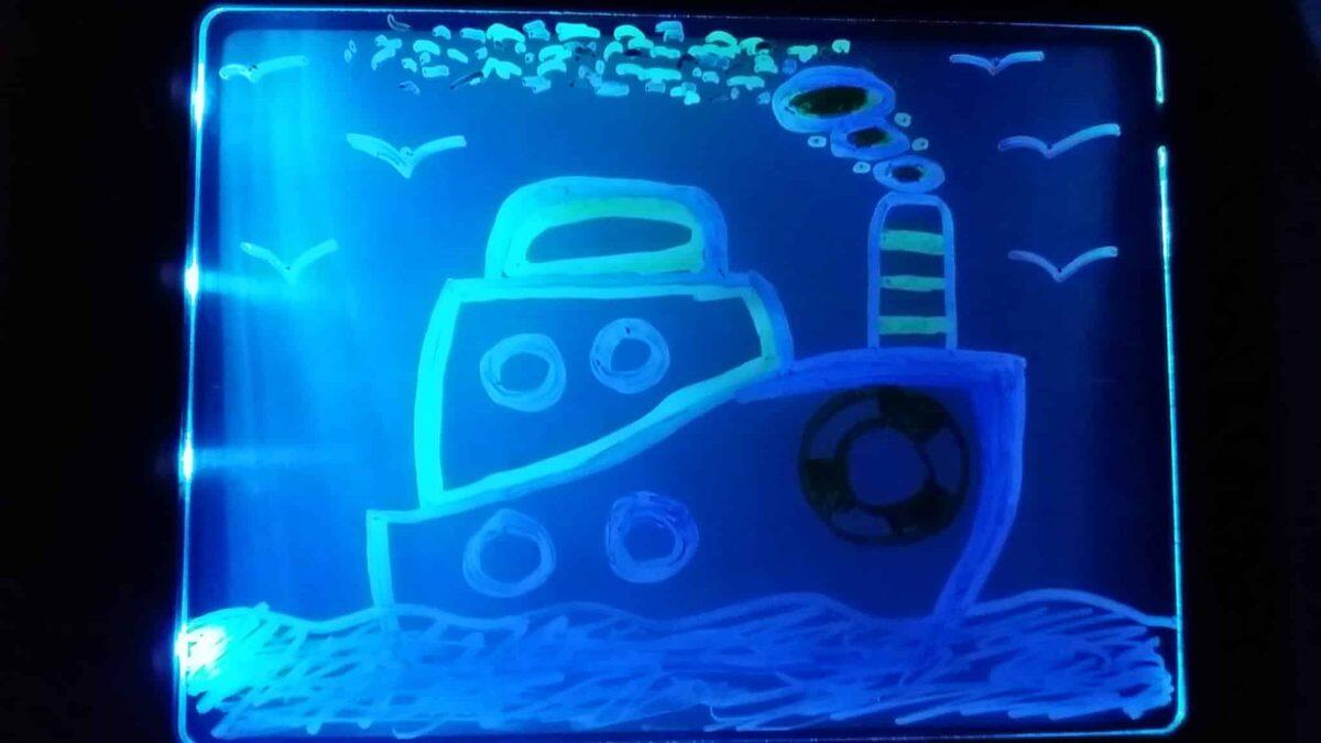 Tableau de Design Magique Brillant avec Marqueurs au Néon – Image 14