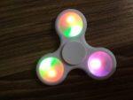 Fidget Spinner avec Lumière LED – Image 3