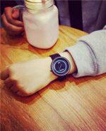 Miler Montre-Bracelet avec de Pointeur dans un Style Futuriste – Image 5